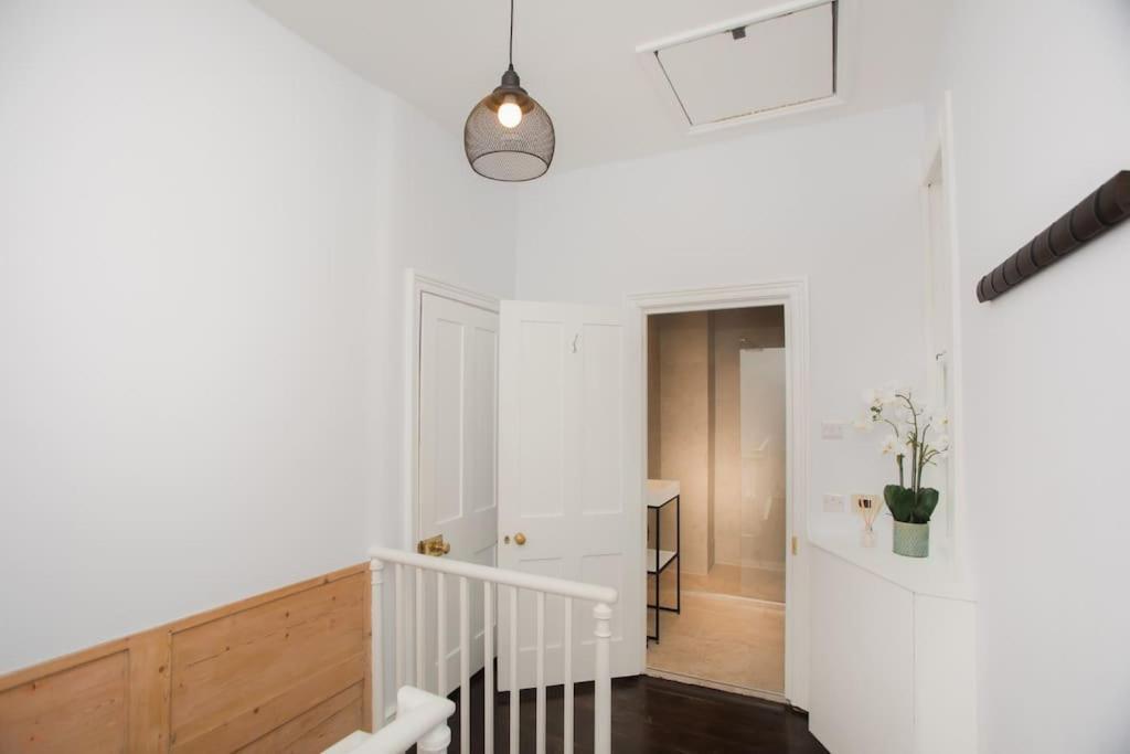 River View House Cleveland Bridge 바스 외부 사진